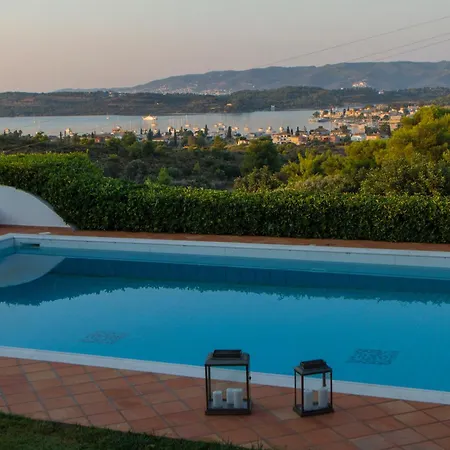 Kate A Dreamy Summer Escape Villa Porto Heli