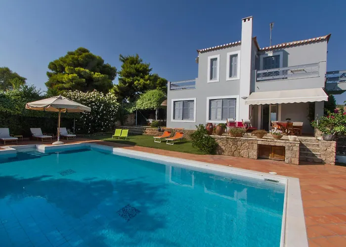 Kate A Dreamy Summer Escape Villa Porto Heli