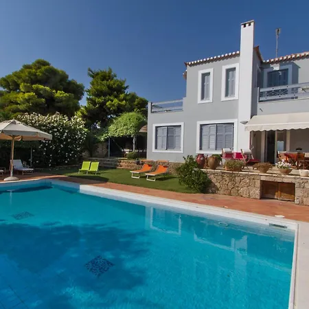 Kate A Dreamy Summer Escape Villa Porto Heli