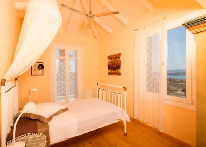 Kate A Dreamy Summer Escape פורטו הלי